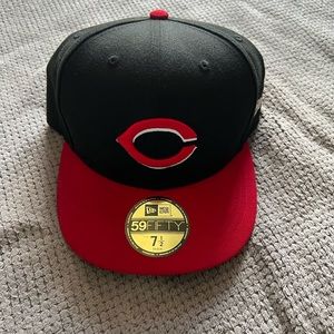 Cincinnati Reds new era fitted hat